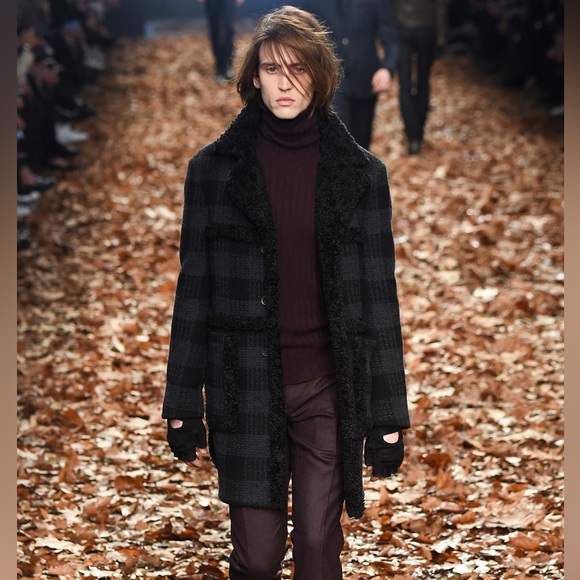 Brand-new w/tags JOHN VARVATOS Runway Blue/Black Plaid Faux Shearling 48 38 - Picture 1 of 12